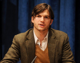 Ashton-Kutcher-vend-sa-Villa-d-Hollywood