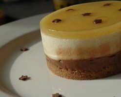 Bavarois poire sur fondant chocolat et craquant aux spéculoos - %%sitename%%