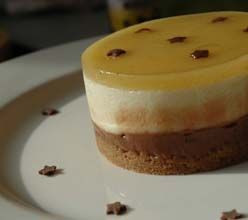 Bavarois-poire-sur-fondant-chocolat-et-craquant-aux-speculoos-par-Petitplatstrinidad