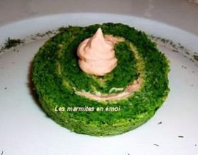 Buche-de-noel-au-saumon-et-aux-epinards-par-Les-marmites-en-emoi