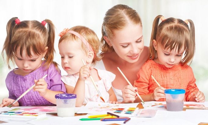 Changer-de-voie-pour-travailler-dans-le-secteur-de-la-petite-enfance