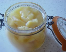 Coings-au-sirop-par-Nicolett