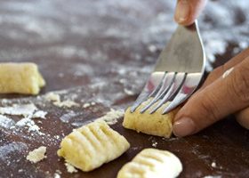 Comment faire... des gnocchis de pomme de terre ?