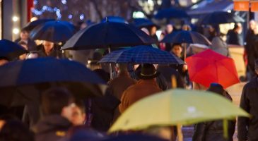 Comment s' habiller quand il pleut mais qu'il ne fait pas froid ?