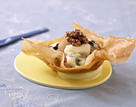 Croquant-de-poires-au-bleu-et-aux-noix