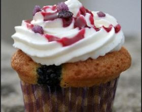 Cupcakes-aux-mures-par-Rosie62
