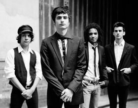 Decouvrez-Nico-Teen-Love-le-dernier-clip-des-BB-Brunes