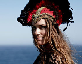 Decouvrez-le-clip-de-Julia-Stone
