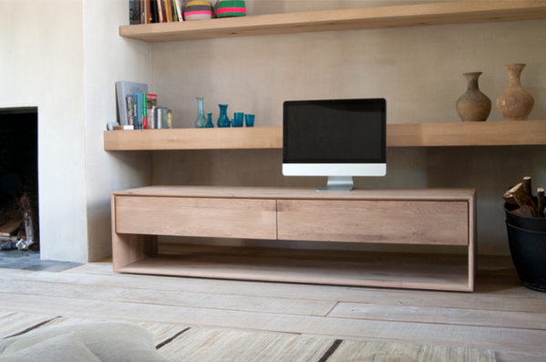 Des-meubles-en-bois-massif-pour-une-deco-reussie