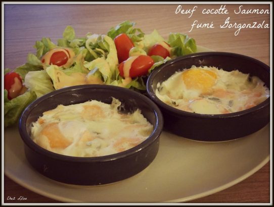 Des-oeufs-cocotte-au-saumon-fume-et-gorgonzola