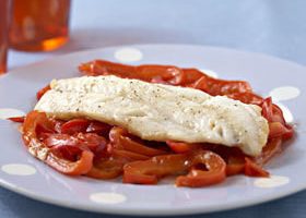 Filets de dorade aux poivrons rouges - %%sitename%%