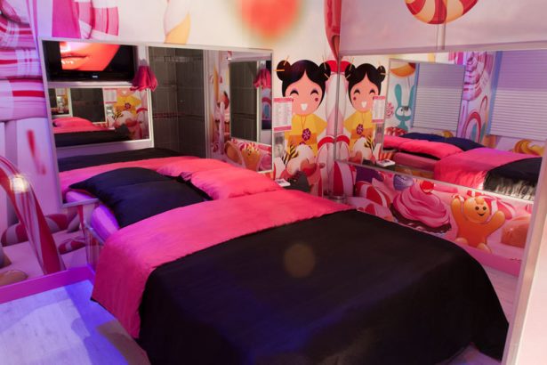 J-ai-teste-le-Love-Hotel-a-Paris