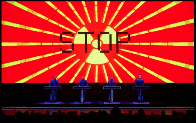 J-ai-vu-le-concert-n-2-de-Kratfwerk-a-la-Fondation-Louis-Vuitton