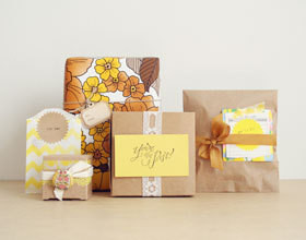 Joli-paquet-cadeau-de-Noel