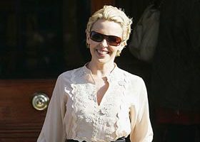 Kylie Minogue dit-elle bye-bye à son toy-boy ?