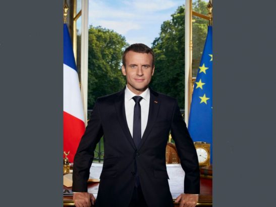 La-photo-officielle-du-president-est-sortie-et-ses-detournements-aussi