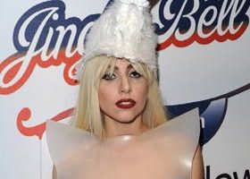 Lady Gaga chapelière folle - %%sitename%%