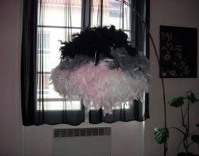 Lampe-plumes-par-Danrollet