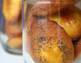 Madeleines-aux-graines-de-pavot-par-Croquettes