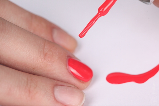 Mon-vernis-a-ongles-s-est-ecaille-je-fais-quoi