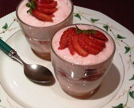 Mousse-legere-aux-fraises-par-Rv1972