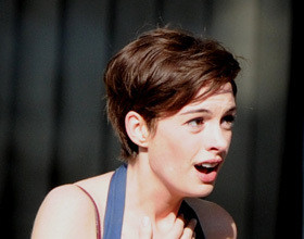 Nouvelle-coupe-Anne-Hathaway