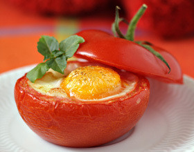 Oeuf-cocotte-en-tomate