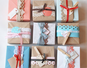 Papier-d-emballage-cadeaux