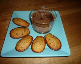Petites-madeleines-au-chocolat-par-Missfanette