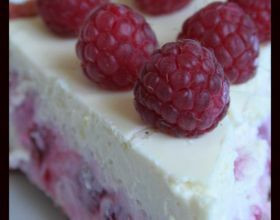 Pink-cheesecake-par-Beau-a-la-louche