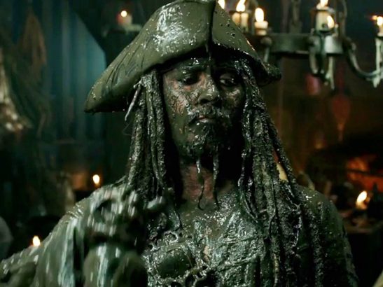 Pirate-des-caraibes-5-La-Vengeance-de-Salazar-la-bande-annonce-enfin-en-ligne-!