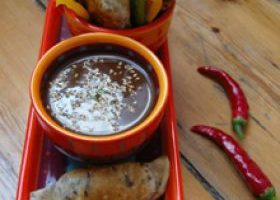Raviolis mexicains et leur sauce au chocolat épicée - %%sitename%%