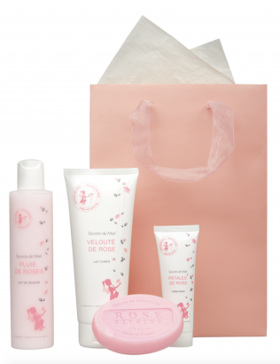Secrets-de-Miel-lance-sa-nouvelle-gamme-tout-en-Rose-et-Miel