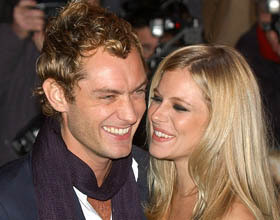 Sienna-Miller-Jude-Law-bague
