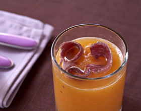Soupe-de-melon-glace-au-jambon-cru