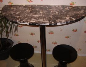 Table-pele-mele-par-Cguiolet