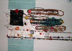 Tableau accroche bijoux - %%sitename%%