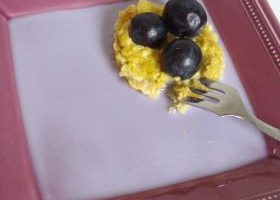 Tartelette aux raisins noirs et parfum de violette - %%sitename%%