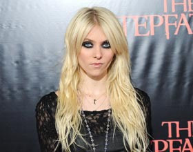 Taylor-Momsen-egerie-John-Galliano