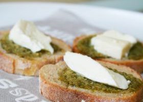 Toasts de pesto à la mozzarella - %%sitename%%
