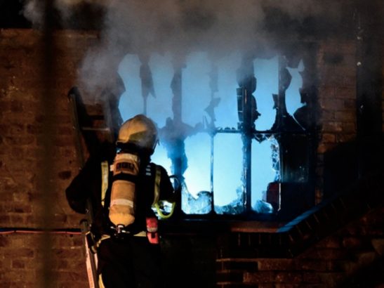 Un-incendie-a-ravage-une-grande-partie-de-Camden-a-Londres