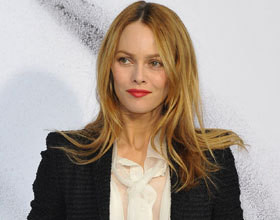 Vanessa-Paradis-Revolution