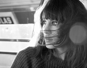 alexa-chung-maje-136