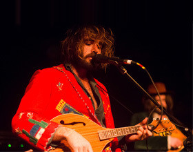angus-stone-broken-brights