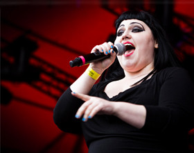 bio-beth-ditto-459