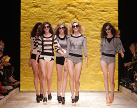comment-assister-a-un-defile