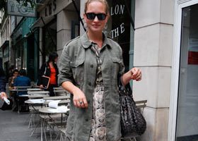 Street et stylée : j'adore le look d'Andréa !