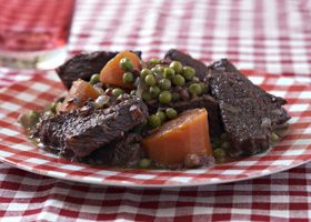 Daube de boeuf aux petits pois - %%sitename%%