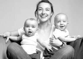 Au secours, j'attends des jumeaux : des parents racontent - %%sitename%%