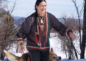 Portraits d'Amérindiennes : les descendantes des femmes chefs - %%sitename%%
